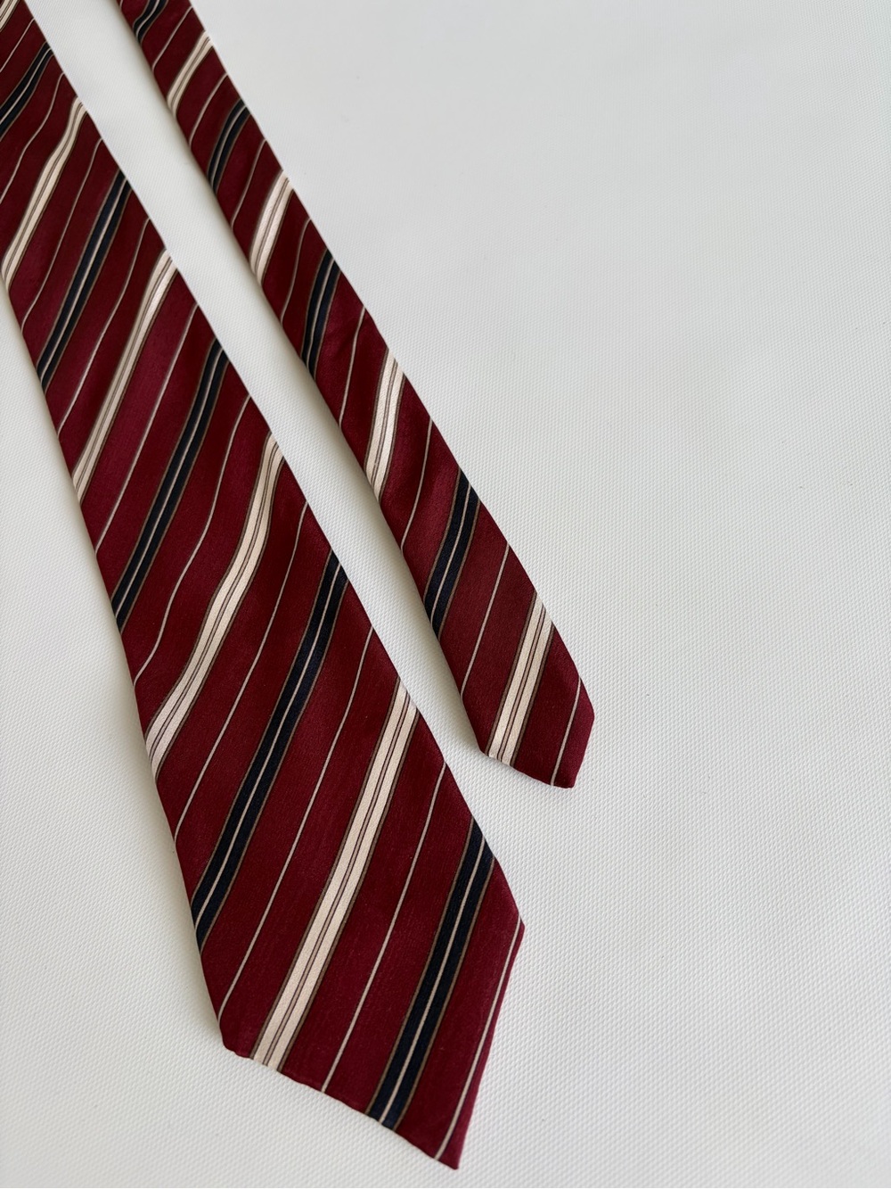 David Lawrence Men’s Burgundy Striped Tie